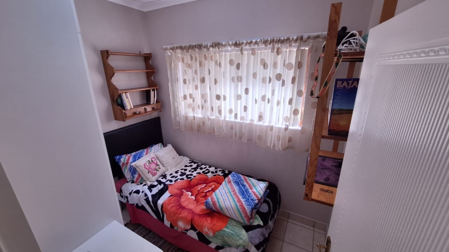 3 Bedroom Property for Sale in Chanteclair Western Cape